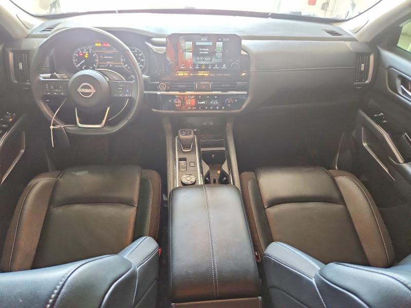 2024 NISSAN PATHFINDER SL 8