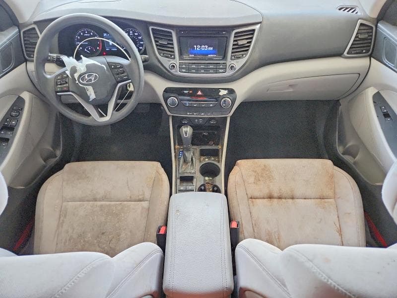 2017 HYUNDAI TUCSON SE 8