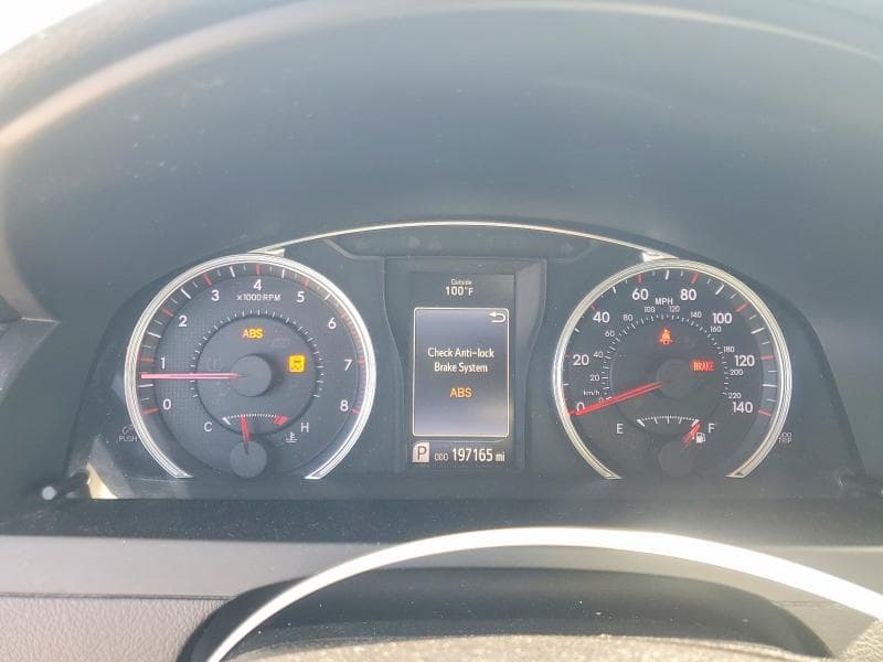 2017 TOYOTA CAMRY XSE 9