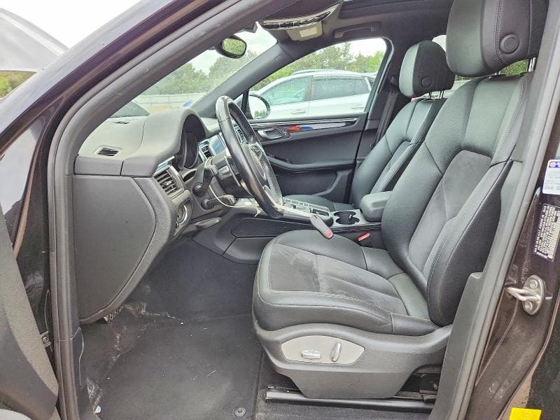 2018 PORSCHE MACAN 7