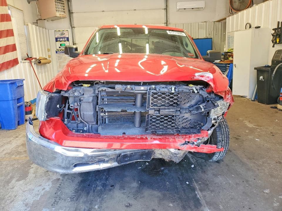 2019 RAM 1500 CLASSIC SLT 5