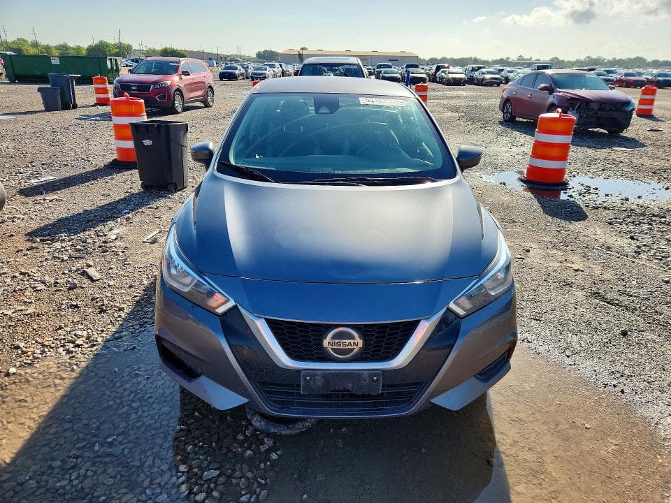 2021 NISSAN VERSA SV 5