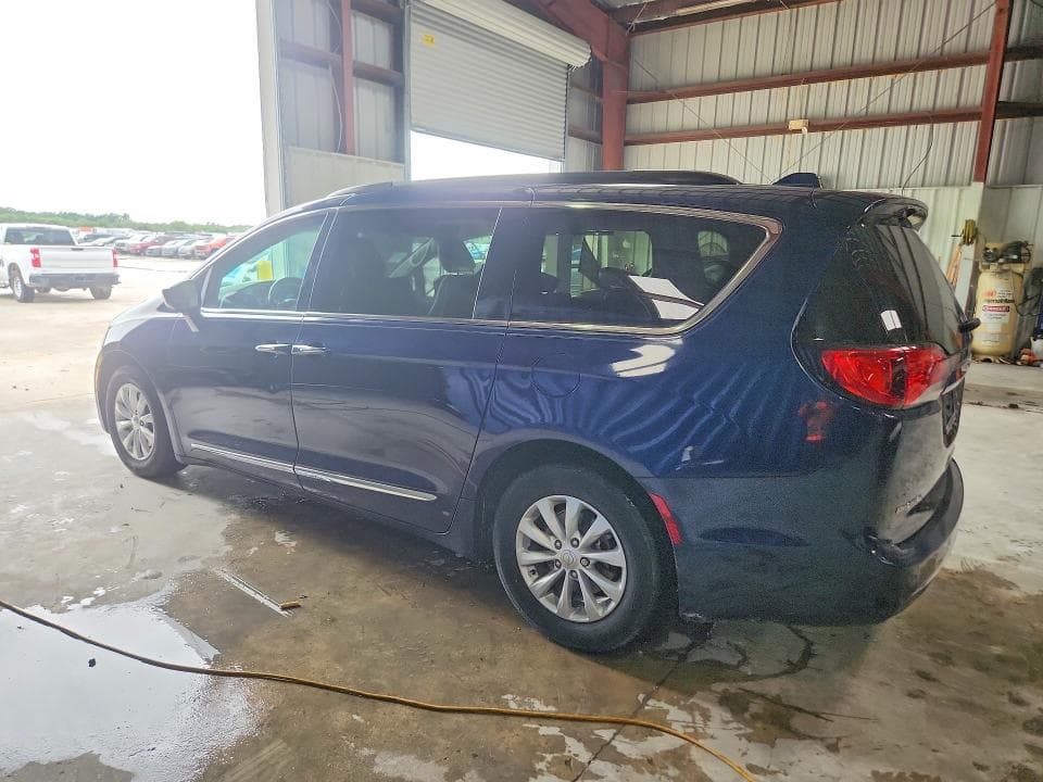 2017 CHRYSLER PACIFICA TOURING L 2