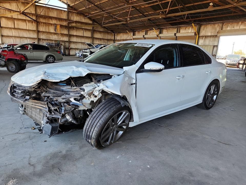 2018 VOLKSWAGEN PASSAT S - 1