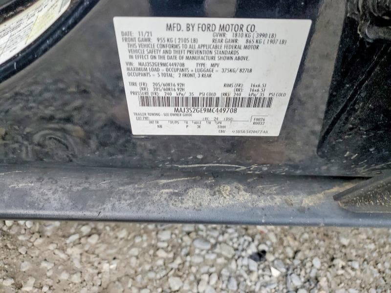 2021 FORD ECOSPORT SE 12
