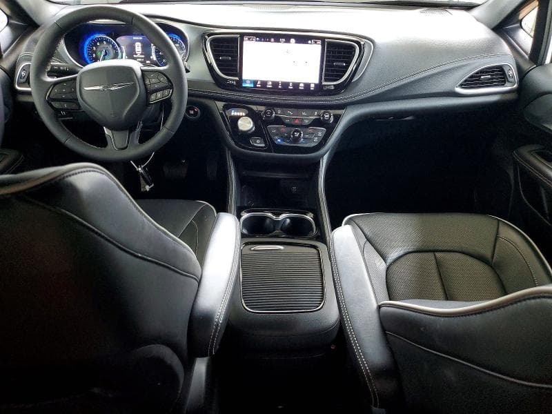 2026 CHRYSLER PACIFICA LIMITED 8
