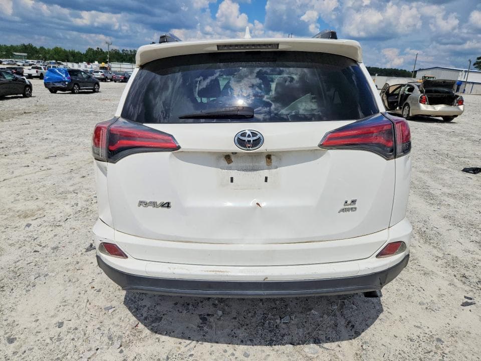 2018 TOYOTA RAV4 LE 6