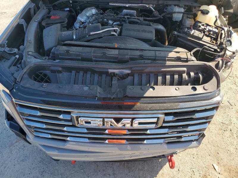 2025 GMC SIERRA K3500 AT4 11