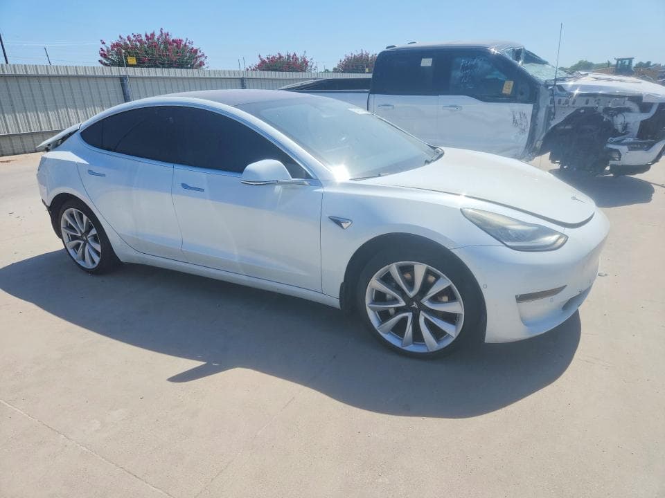 2018 TESLA MODEL 3 4