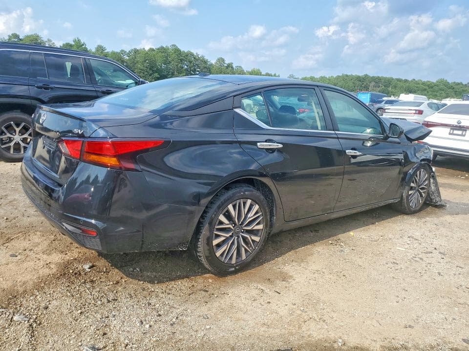 2023 NISSAN ALTIMA SV 3