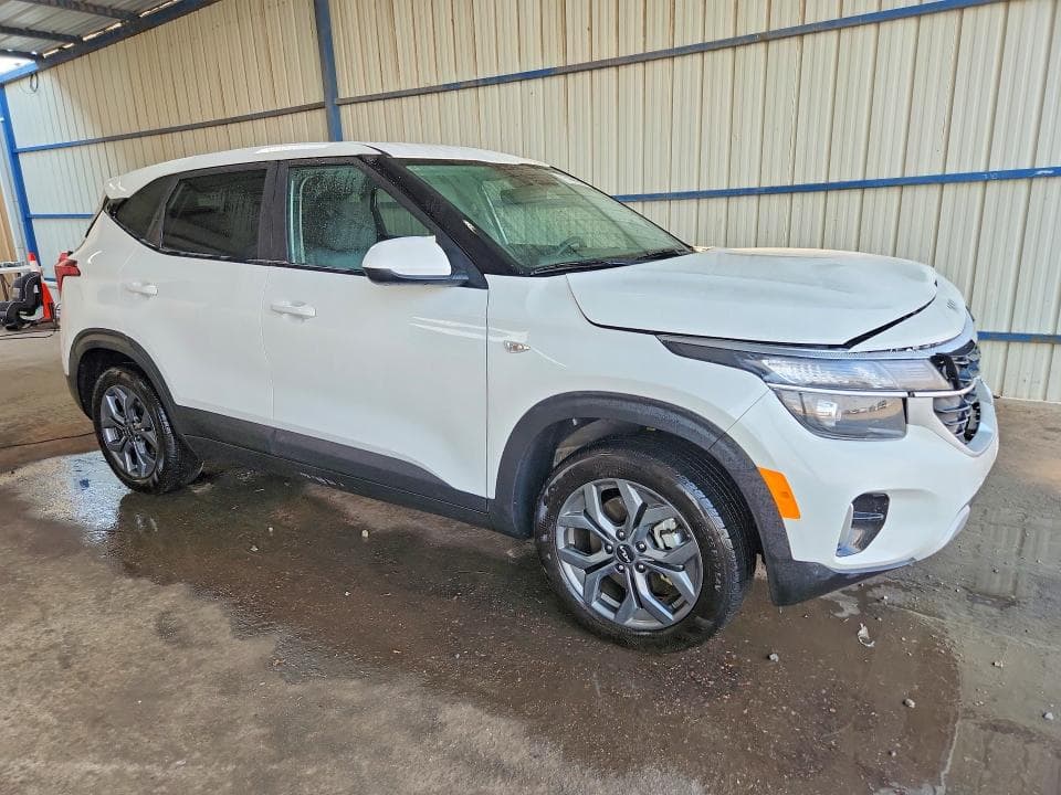 2026 KIA SELTOS LX 4