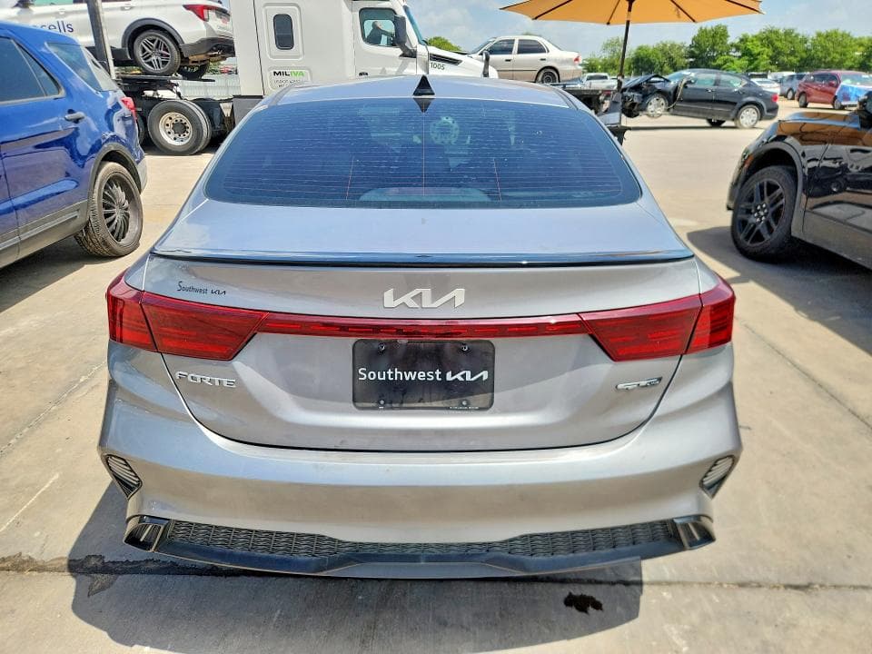 2022 KIA FORTE GT LINE 6