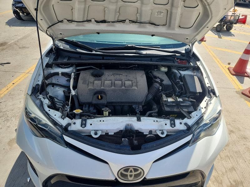 2017 TOYOTA COROLLA SE 11