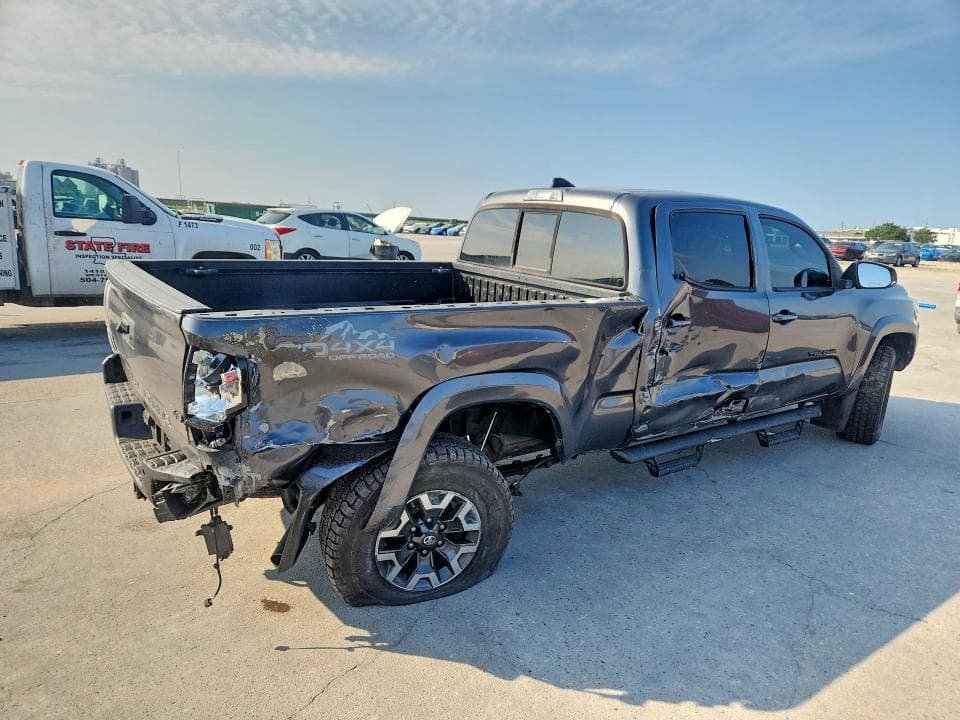 2019 TOYOTA TACOMA TRD OFF-ROAD 3