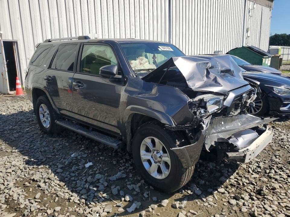 2021 TOYOTA 4RUNNER SR5 4