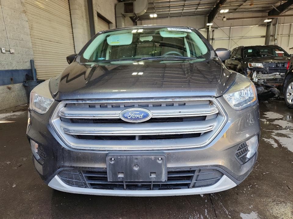 2017 FORD ESCAPE SE 5