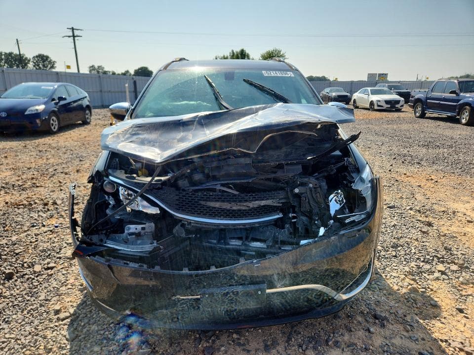 2019 CHRYSLER PACIFICA LIMITED 5