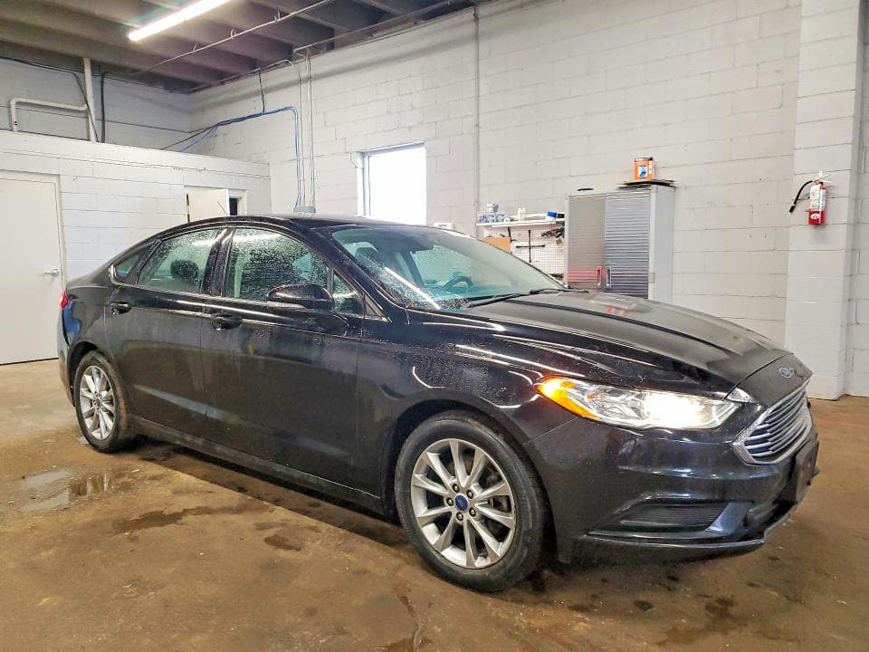 2017 FORD FUSION SE 4