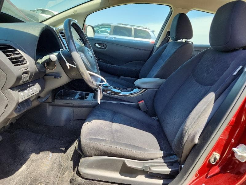 2017 NISSAN LEAF SV 7