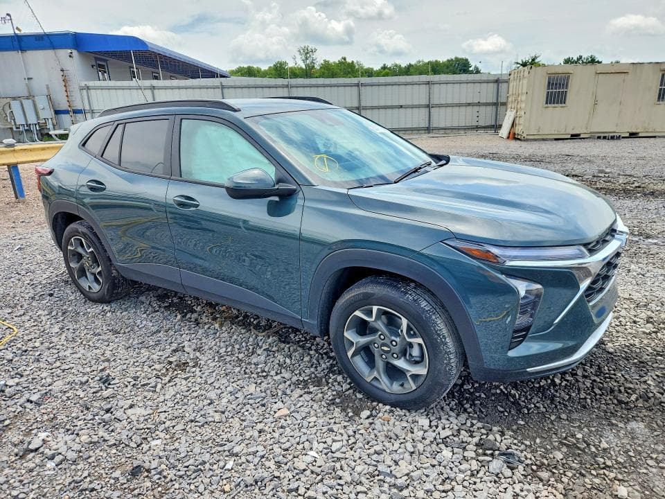 2025 CHEVROLET TRAX 1LT 4