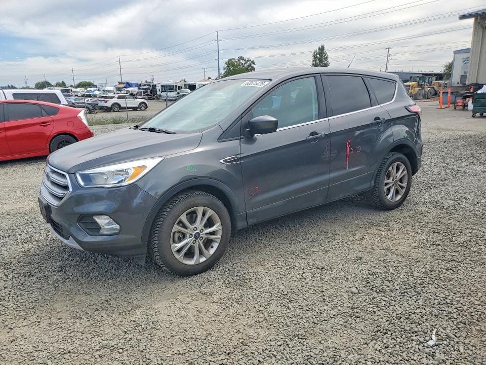 2017 FORD ESCAPE SE - 1