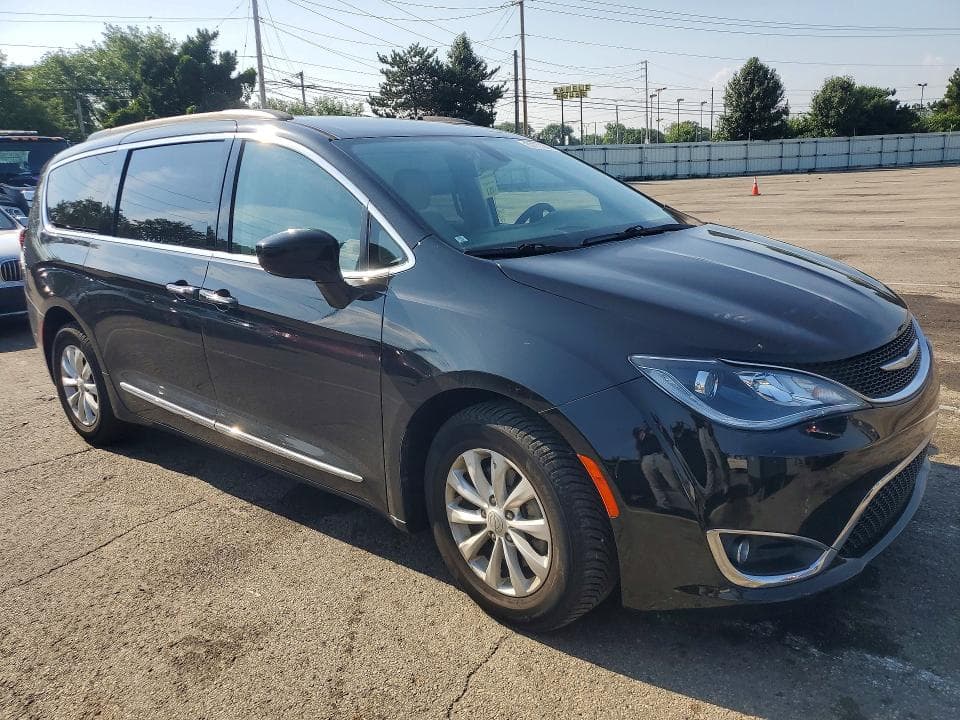 2017 CHRYSLER PACIFICA TOURING L 4