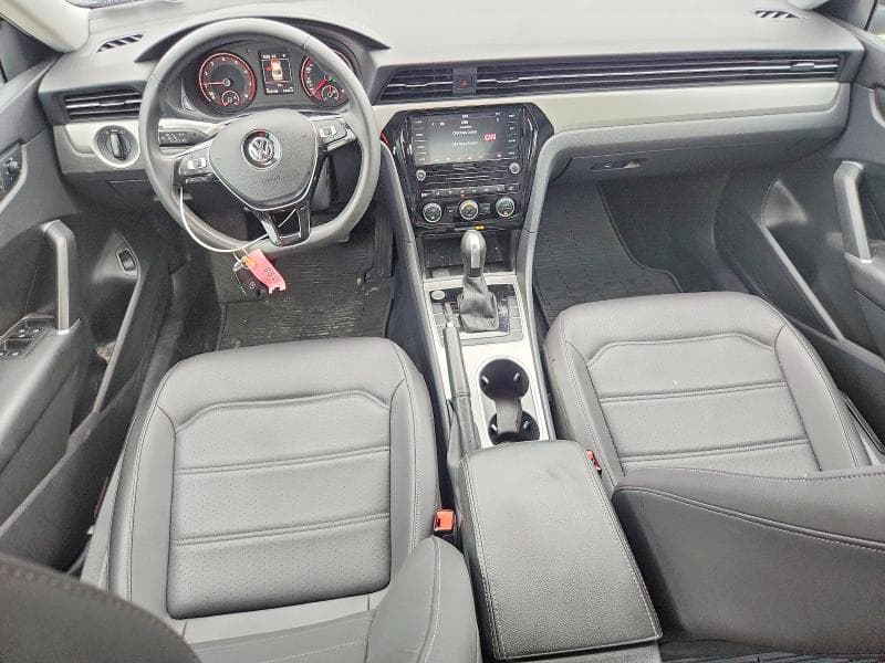 2021 VOLKSWAGEN PASSAT SE 8
