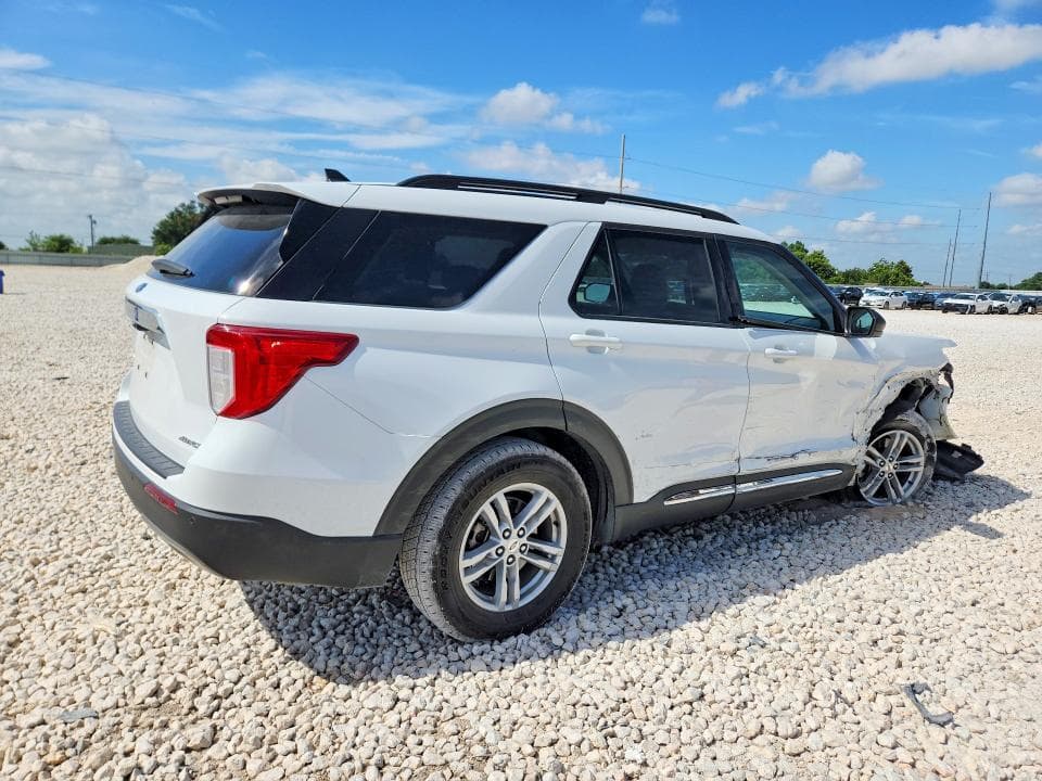 2023 FORD EXPLORER XLT 3