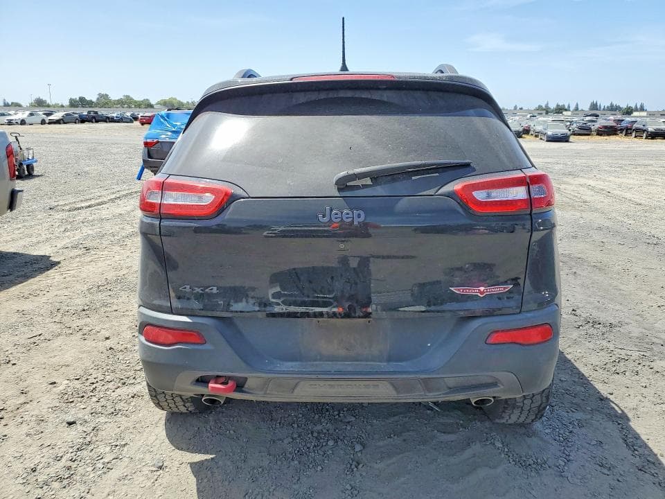 2017 JEEP CHEROKEE TRAILHAWK 6