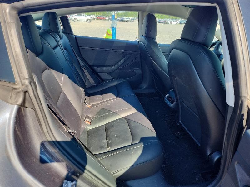 2018 TESLA MODEL 3 10