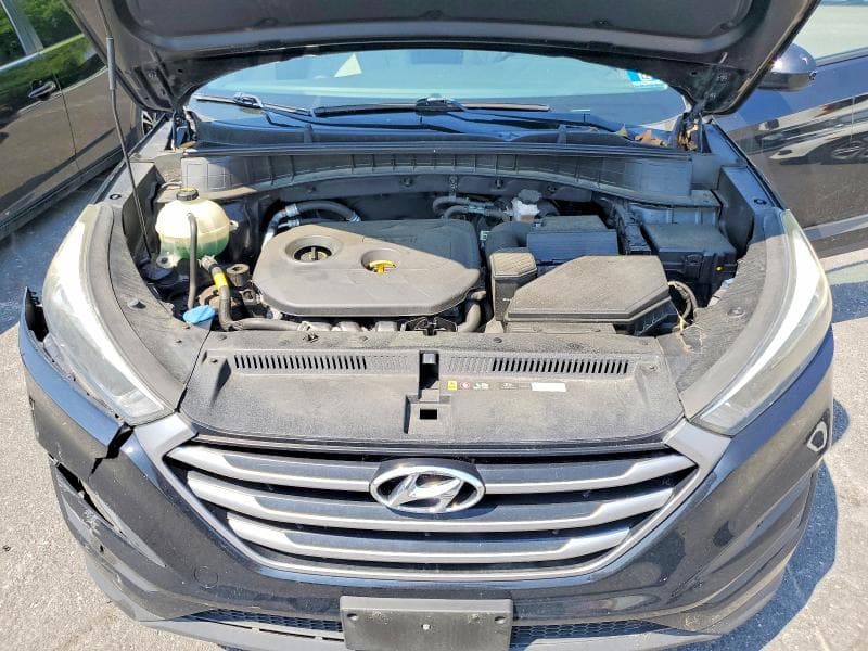 2018 HYUNDAI TUCSON SE 11