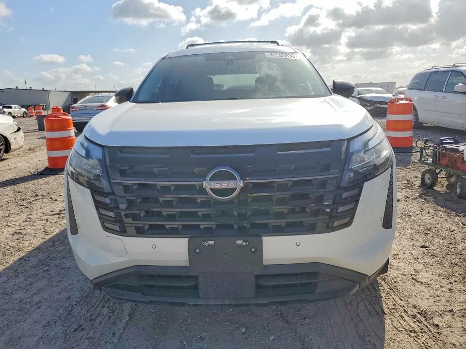 2026 NISSAN PATHFINDER SV 5