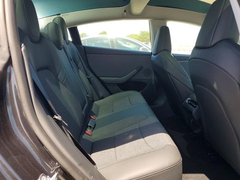 2026 TESLA MODEL 3 10