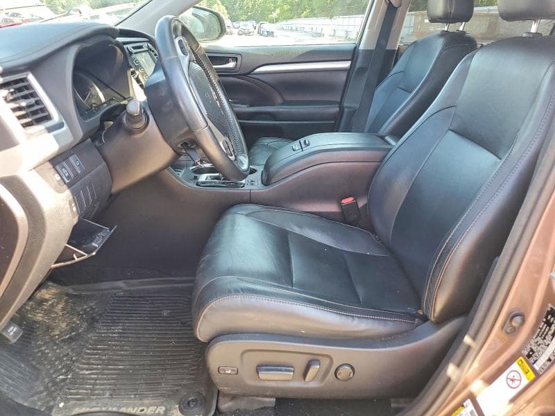 2018 TOYOTA HIGHLANDER XLE 7