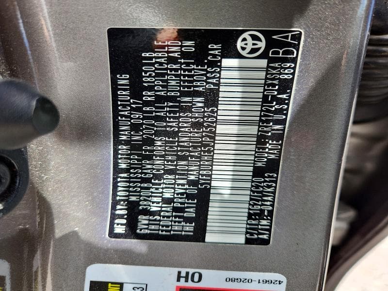 2018 TOYOTA COROLLA L 12