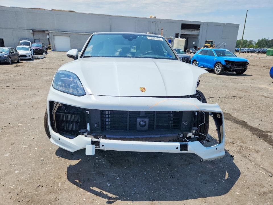 2024 PORSCHE CAYENNE COUPE 5