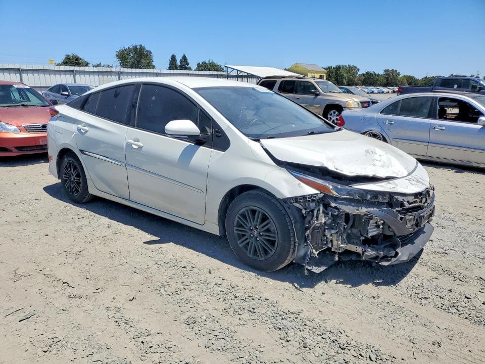2017 TOYOTA PRIUS PRIME PREMIUM 4