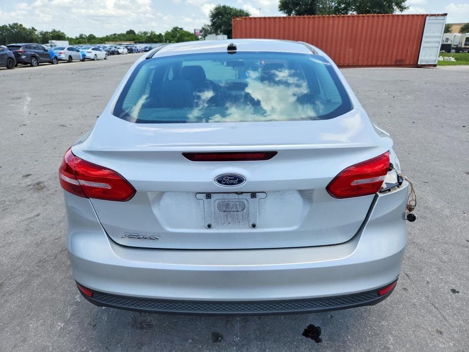 2018 FORD FOCUS SE 6