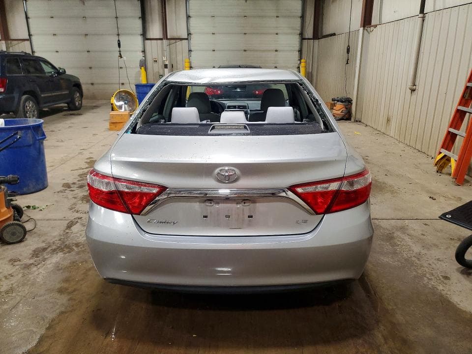 2017 TOYOTA CAMRY LE 6