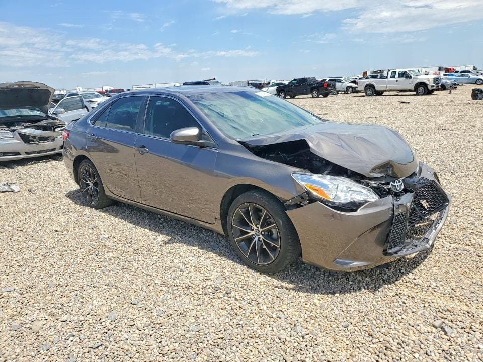 2017 TOYOTA CAMRY XSE 4