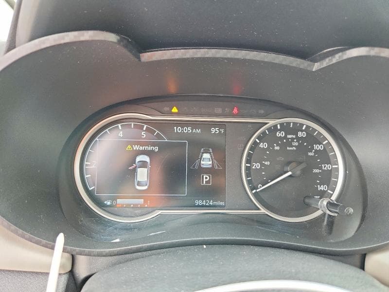 2020 NISSAN VERSA SV 9