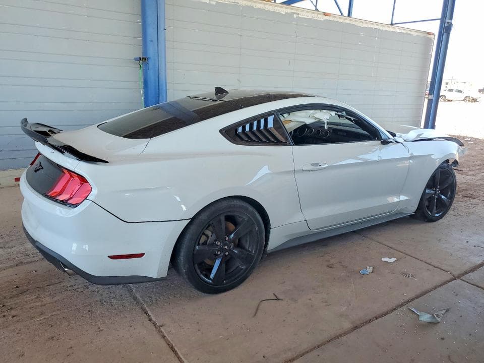 2021 FORD MUSTANG 3