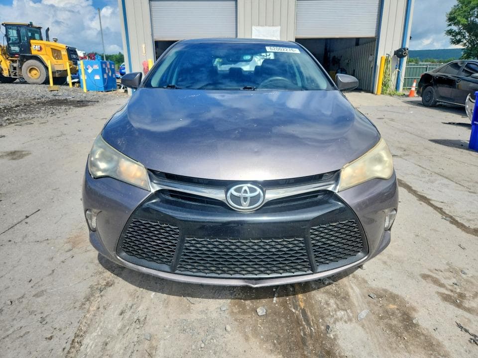 2017 TOYOTA CAMRY SE 5