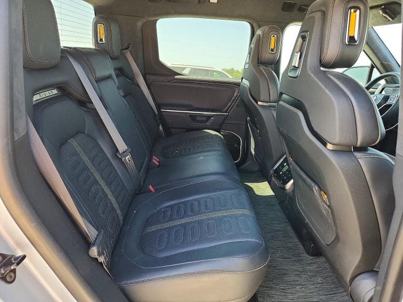 2025 RIVIAN R1T ADVENTURE 10