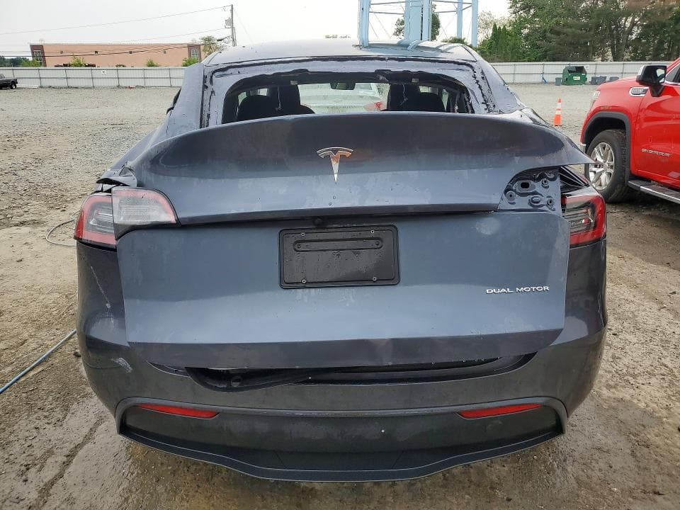 2023 TESLA MODEL Y 6