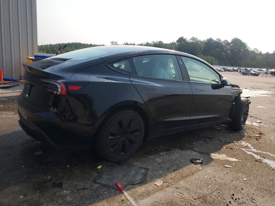 2026 TESLA MODEL 3 3