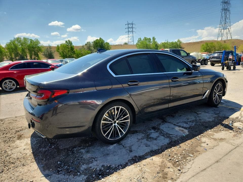 2022 BMW 540 XI 3