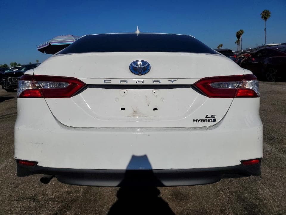 2020 TOYOTA CAMRY LE 6