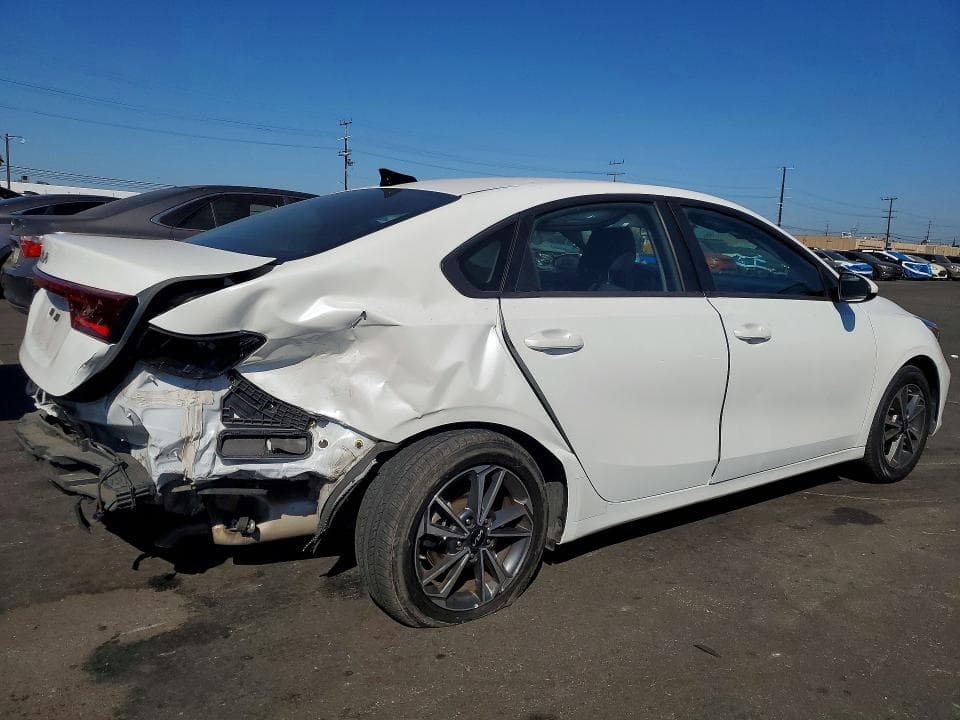 2024 KIA FORTE LXS 3