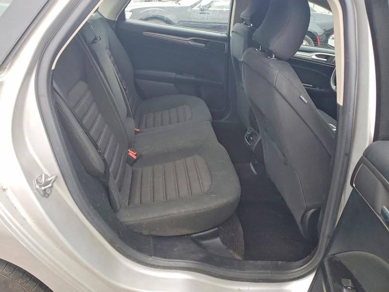 2017 FORD FUSION SE 10